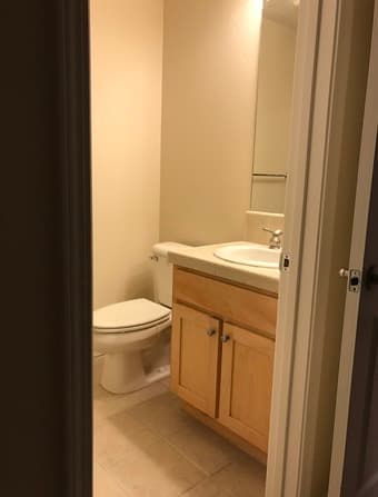 Sunnyvale townhouse 房间出租. 安静舒适整洁，靠近火车站 3