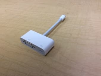 Apple lightning adapter 1