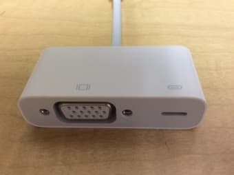 Apple lightning adapter 2