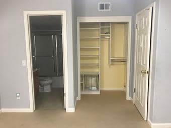 1BR/1BA very close to San Antonio Shopping Ctr and Caltrain 3