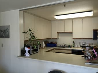 1 Br w private bath in 3br/3ba apartment, available now until 9/28 3