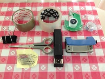 Office small stuff: scissors, strample... 1