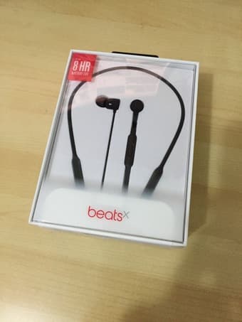 Black BeatsX (unopened) 1