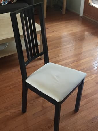 Set of 4 Dining Chairs 2