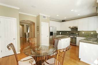 Renting out 1 Bedroom and Bath in a Renovated 3br 2 ½ bath!!! 2