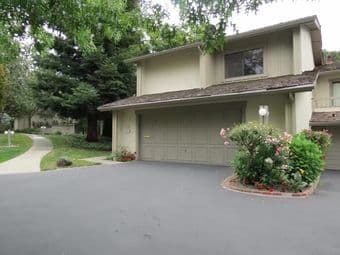 1 bedroom with shared bathroom in a beautiful house close to Stanford 1
