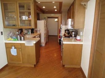 1 bedroom with shared bathroom in a beautiful house close to Stanford 3
