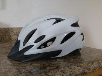 Nice nearly new bicycle helmet 1