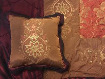 Luxurious Croscill queen comforter, set was originally $200+ value! 1