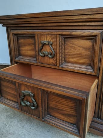 Nightstands (2) 3
