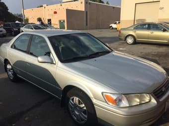 2000 Camry - Bluetooth, iPod, Clean title!! 3