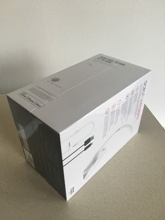 Brand NEW Beats Solo3 Wireless - Silver (closed box) 2