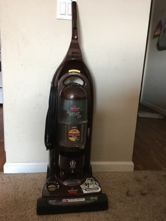 Bissell Lift Off Multicyclonic pet Vacuum Cleaner 1