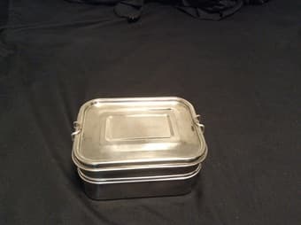 Metal lunchbox 1