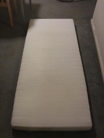 Comportable Mattress with washable cover (2x) 1