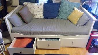 IKEA Hemnes Daybed / Couch with 2 mattresses and pillows 1