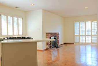 Beautiful house, spacious room with young professionals in Foster City 1