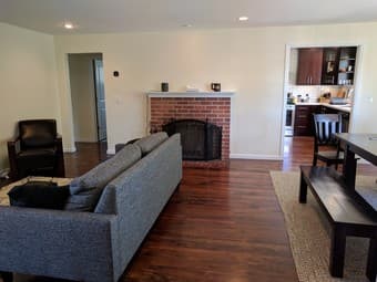 3BR/2BA 1400ft2 Beautiful Single Story Home Near Downtown Sunnyvale 2