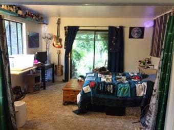 Huge Master Bedroom Available in Outdoorsy Community House in MV 1