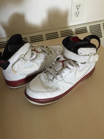 Basketball Shoe size 9 2