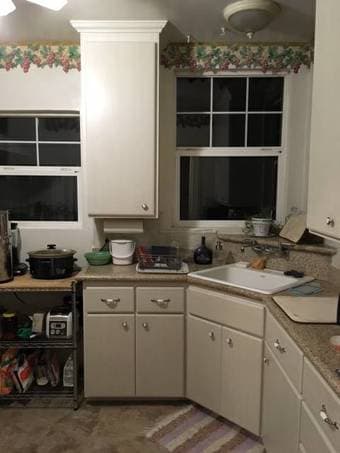 Menlo Park 2 bedroom 1.5 bath with additional walk thru study-1250sqft 1