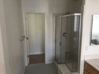 The shortest "Roommate Wanted" ad ever! 3