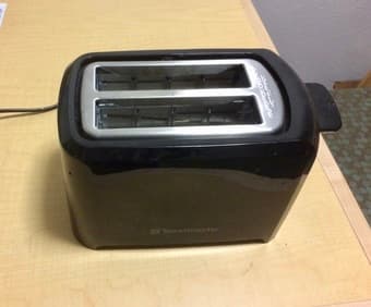 Selling kettle, toaster and rice/steam cooker 1