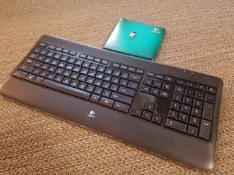 Logitech Illuminated K800 Wireless Keyboard 1