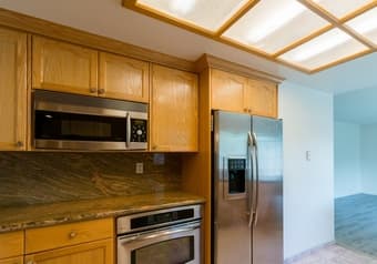 Great roommates, fun community, easy move-in. Come check our beautiful 2