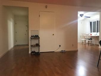 park blvd 2b/1b for rent 独立宽敞客厅出租 2