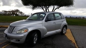 Silver PT Cruiser 2005 - $2,500 1