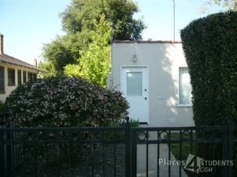 Palo Alto studio available November 1st 1