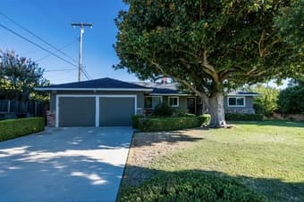 Cozy home with incredible roommates. Come meet us! 2