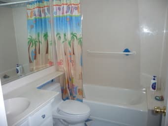 Comfortable Room In a Beautiful House (Palo Alto) 3