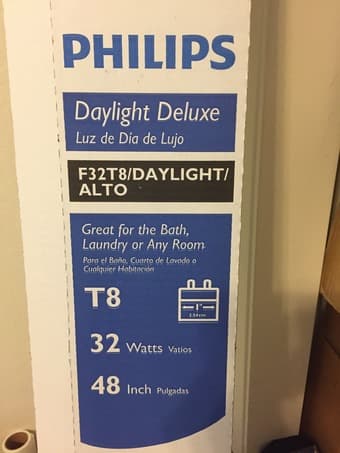 7 bulbs-Philips F32T8/Daylight/Alto 1