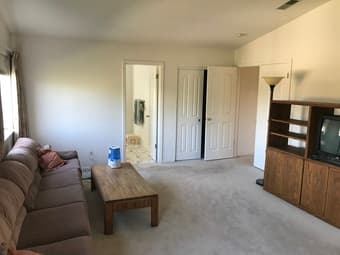 AMAZING ROOMMATES - great for those new to the area! 2