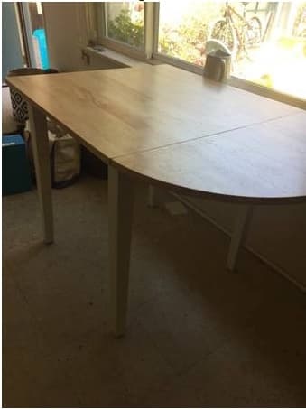 Beautiful small dining table 2