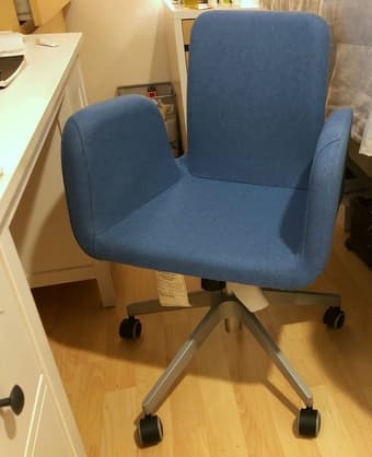 Moving Sale: Desk and Chair, Must Go by 10/25 2