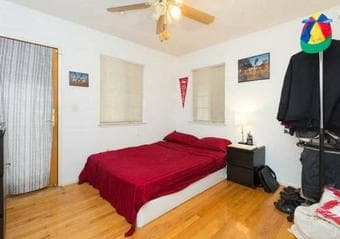 Nice Corner Room w/ Full Mirror Closet Available @ The Facebook House 3