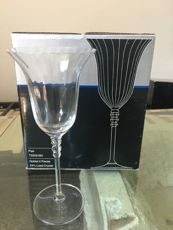 30 pcs matching crystal red, white and champagne glasses 2