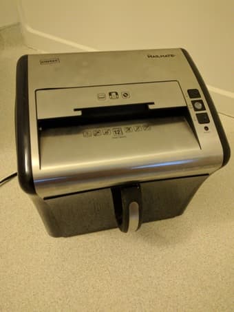Free Shredder / Electronics Project - Need to Replace Fuse / Circuit 1