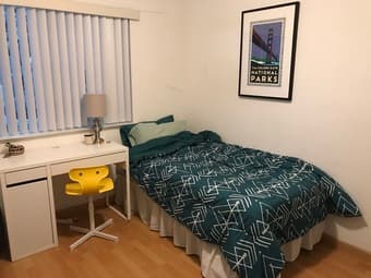 Fantastic 1BR Available Nov 1 1