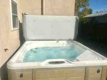 Airy bright bedroom located in Redwood City, comes all included 3