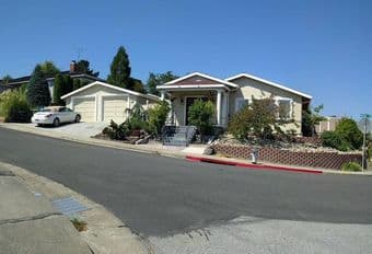 Oh Yes We DID!!! 8 BR/ 4 BA for $990/mo!! 1