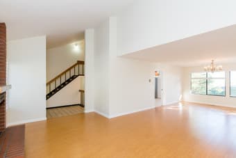 Gorgeous house with friendly housemates! 2