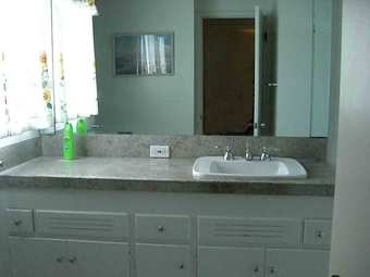 Furnished studio in quiet Palo Alto neighborhood 2