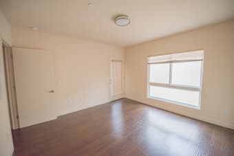 Private bd/ba in 2bd/2ba apt, walk to Millbrae Station 1