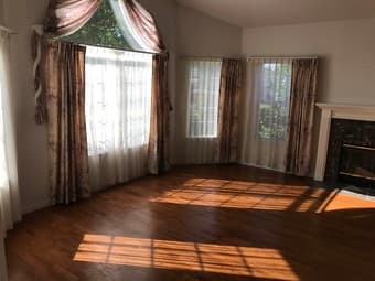 ***** LARGE HOME, CLEAN AND AMAZING ROOMIES ***** 3