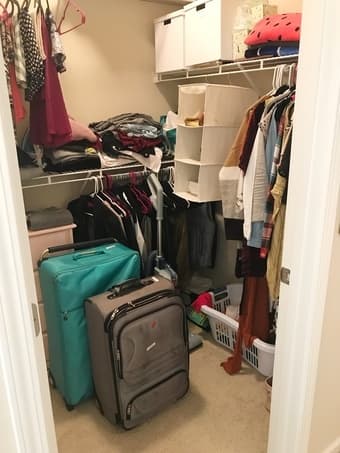 Large Bedroom in 3 bed 2 bath Apartment w/ Washer Dryer in Unit! 2