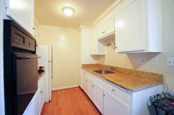 2B1B Menlo Park - Near Facebook, Stanford, Cal Train, In-unit W/D 2